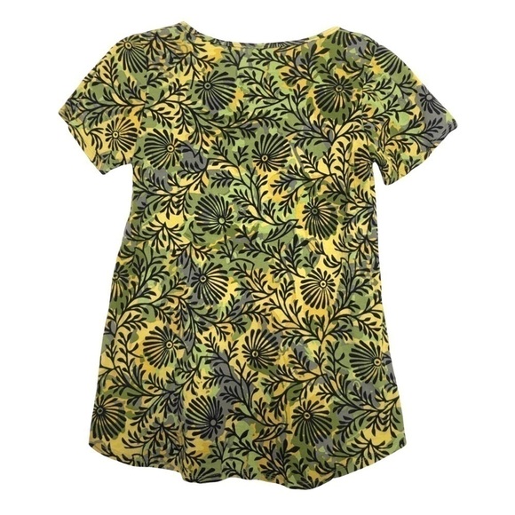 NEW - LuLaRoe Classic T Black Floral Green, Yellow, Dark Gray Camouflage Size XS - Picture 2 of 5